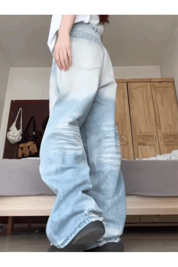 Light Wash Baggy Y2K Jeans for Grunge & Coquette Aesthetic Outfits