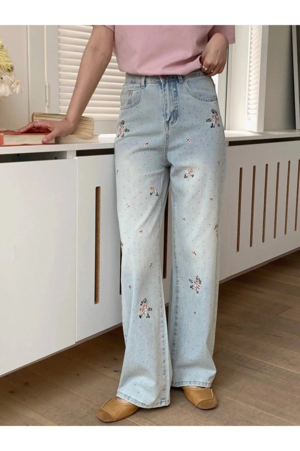 Y2K Floral Wide-Leg Jeans: Cute Pastel Goth & Grunge Aesthetic Vibes